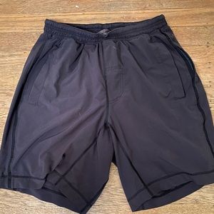 Lululemon pacebreaker short M black